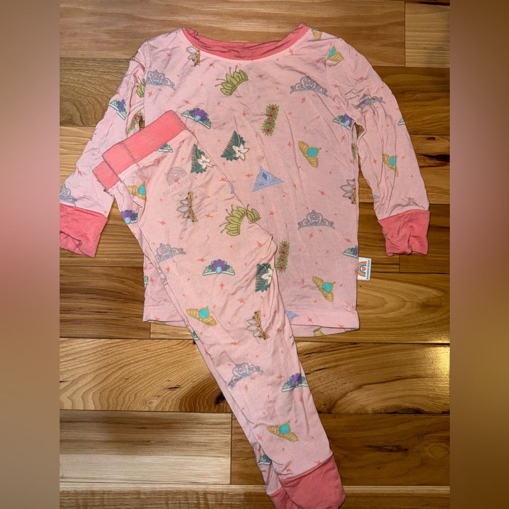 Bamboo Bliss long sleeve and pants size 12-18 months